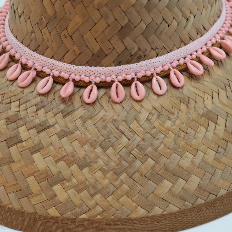 STRAW HAT -  PINK COWRIE SHELL TRIM