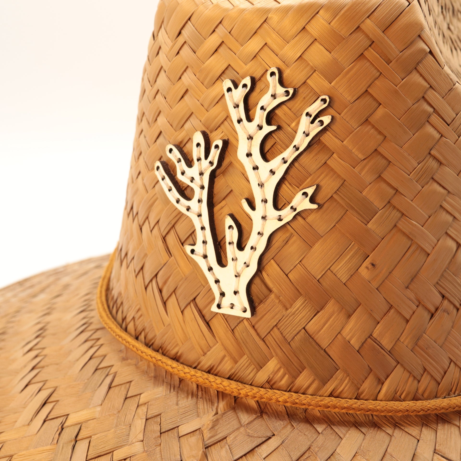 STRAW HAT - WHITE LEATHER CORAL BRANCH